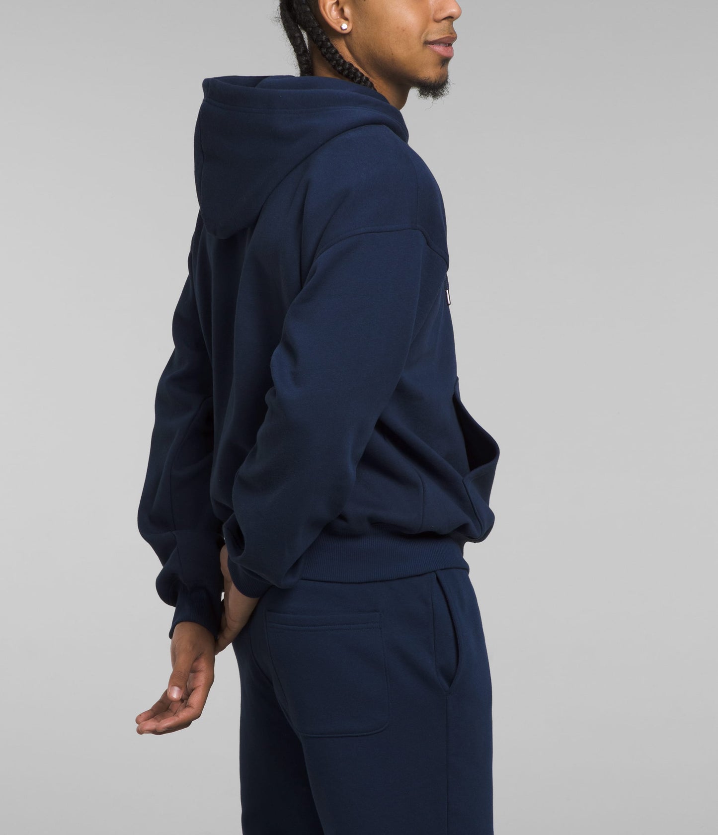 The North Face Men’s Evolution Vintage Hoodie – Retro Style, Modern Comfort