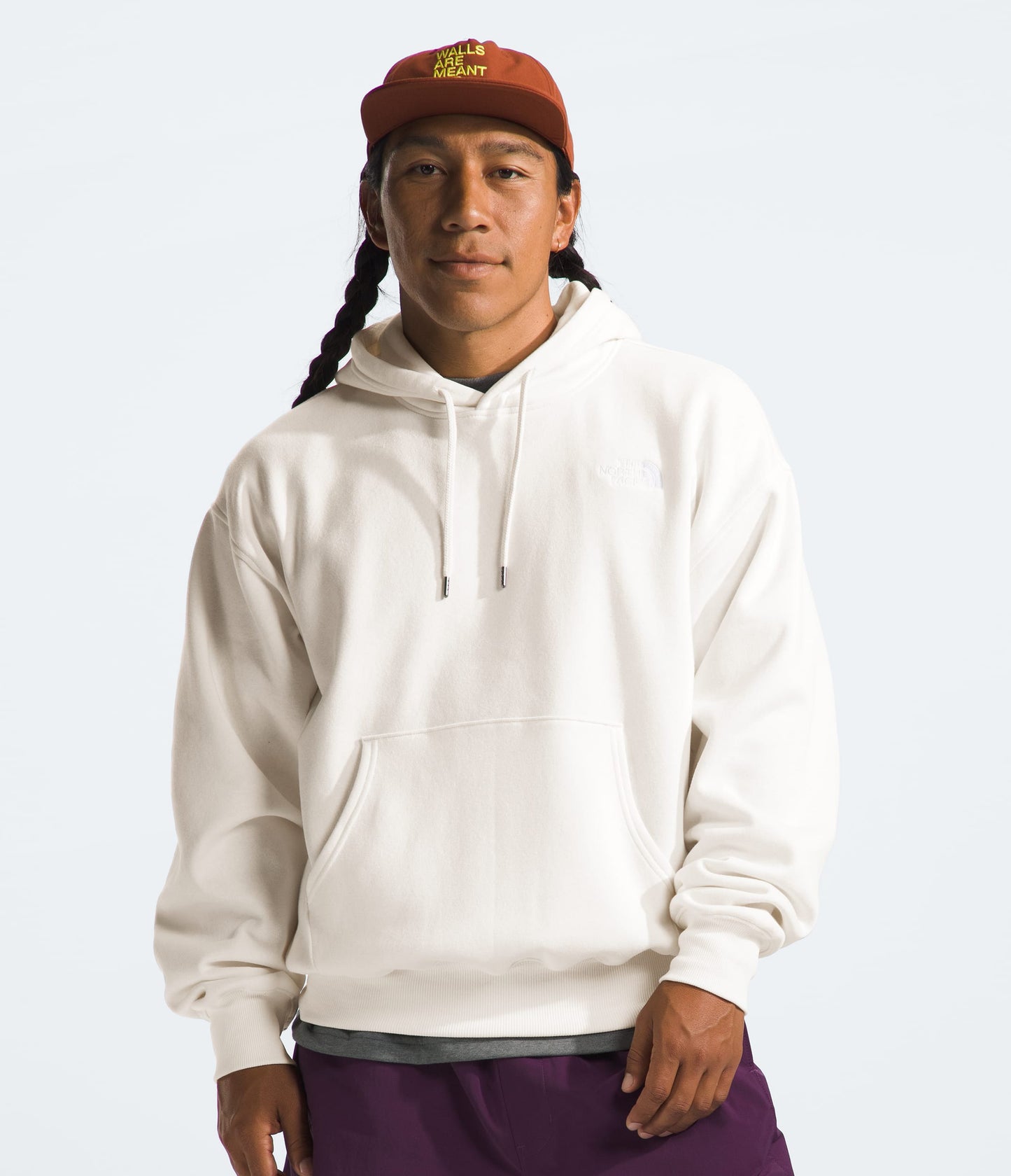 The North Face Men’s Evolution Vintage Hoodie – Retro Style, Modern Comfort