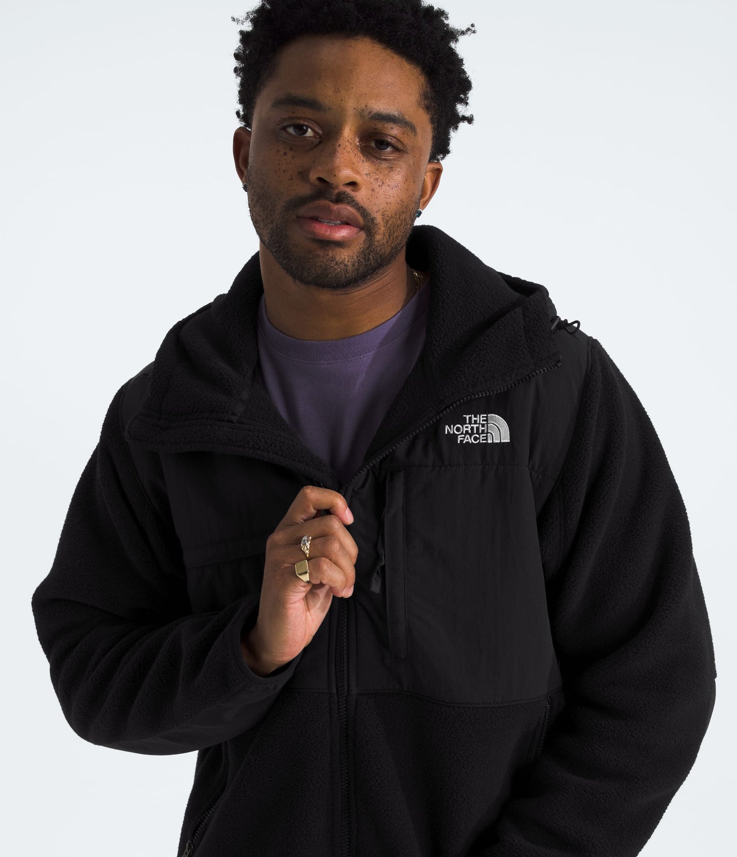 The North Face Men’s Retro Denali Jacket – A Timeless Fleece Classic