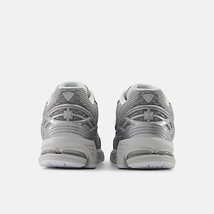 New Balance 1906W – Heritage-Inspired Performance Sneaker