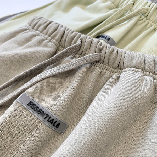 Qamis™ x Essentials Summer Shorts – 100% Cotton, Minimal & Clean