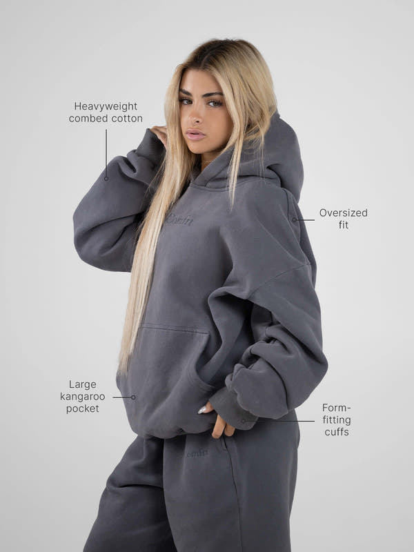 Qamis™ x Comfrt Unisex – Signature Fit Hoodie