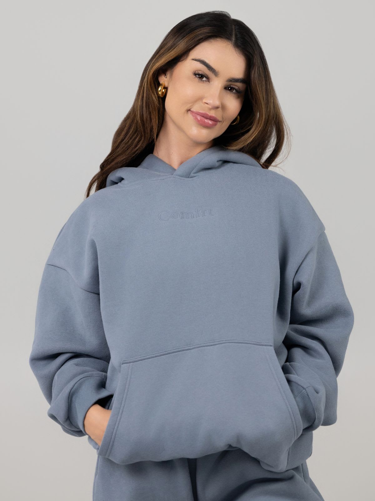 Qamis™ x Comfrt Unisex – Signature Fit Hoodie