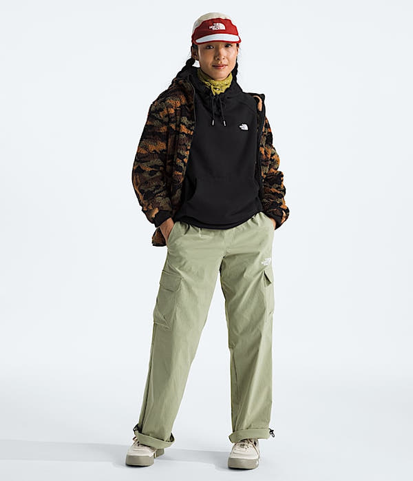 The North Face Women’s Evolution Hoodie – Comfortable & Sustainable