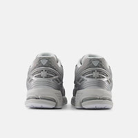 New Balance 1906W – Heritage-Inspired Performance Sneaker